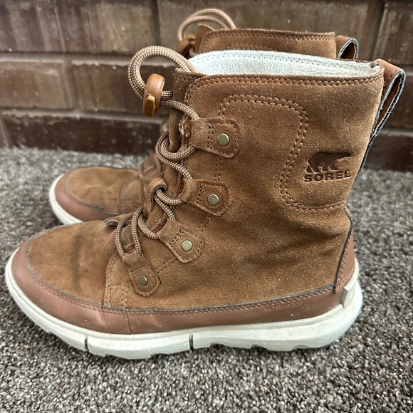 Sorel Explorer Next Joan Waterproof Boots - Size 5 - Good Used Condition - Picture 1 of 8